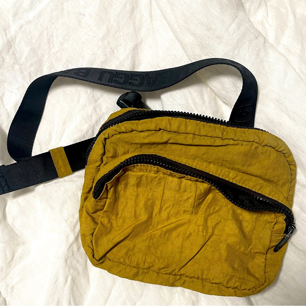 Baggu mustard fanny